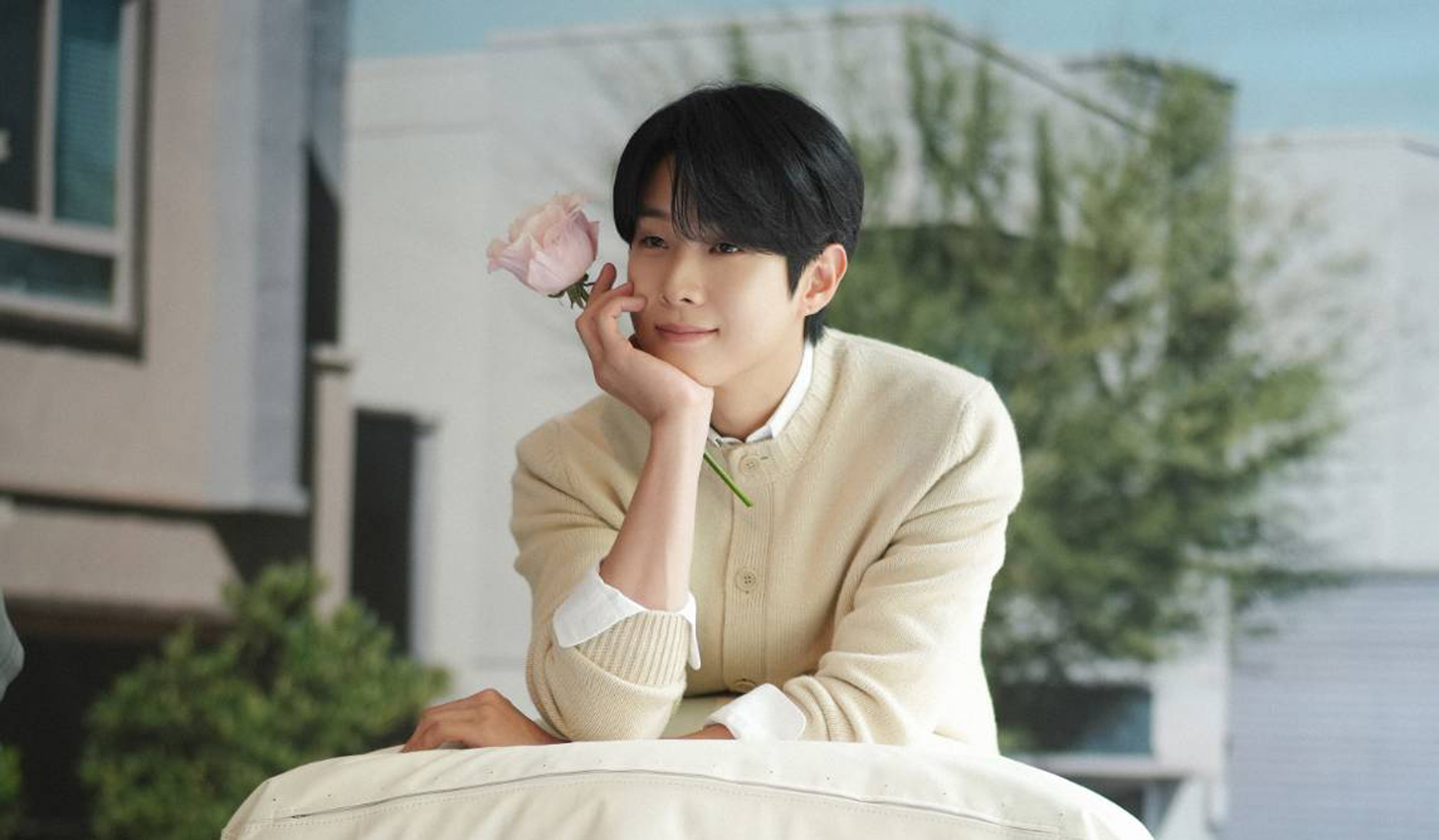 CHOI WOOSHIK Japan Official Fan Club
