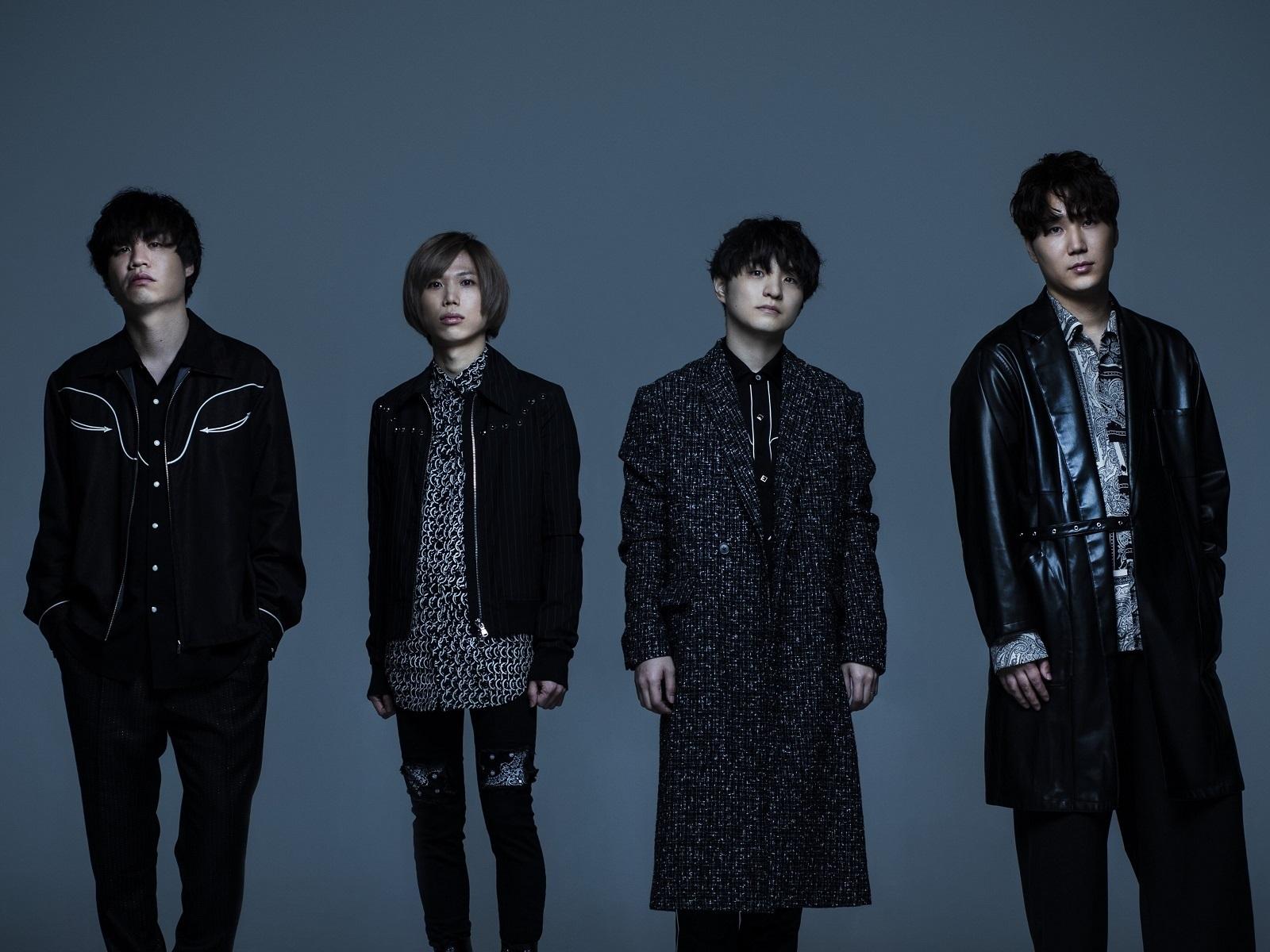 Amazon.co.jp: Official髭男dism 髭男 フォトブック : Toys & Games